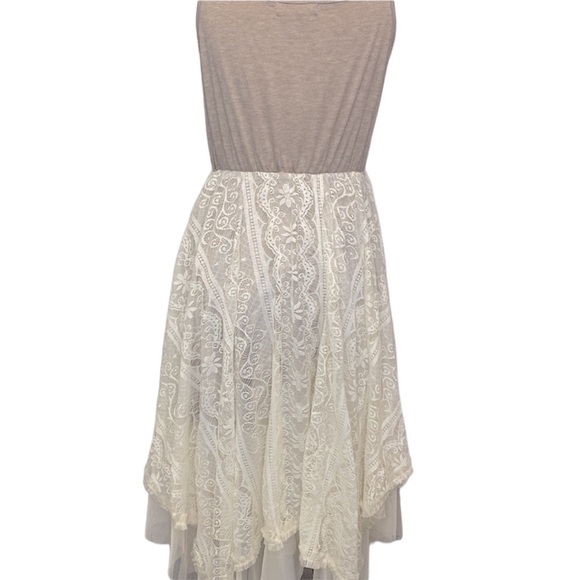 Altar’d State Lace Tulle Handkerchief Hem Dress - Picture 6 of 8